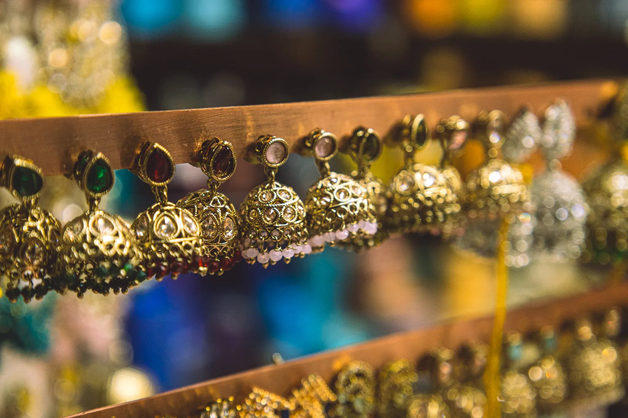 Jhumka rail close-up